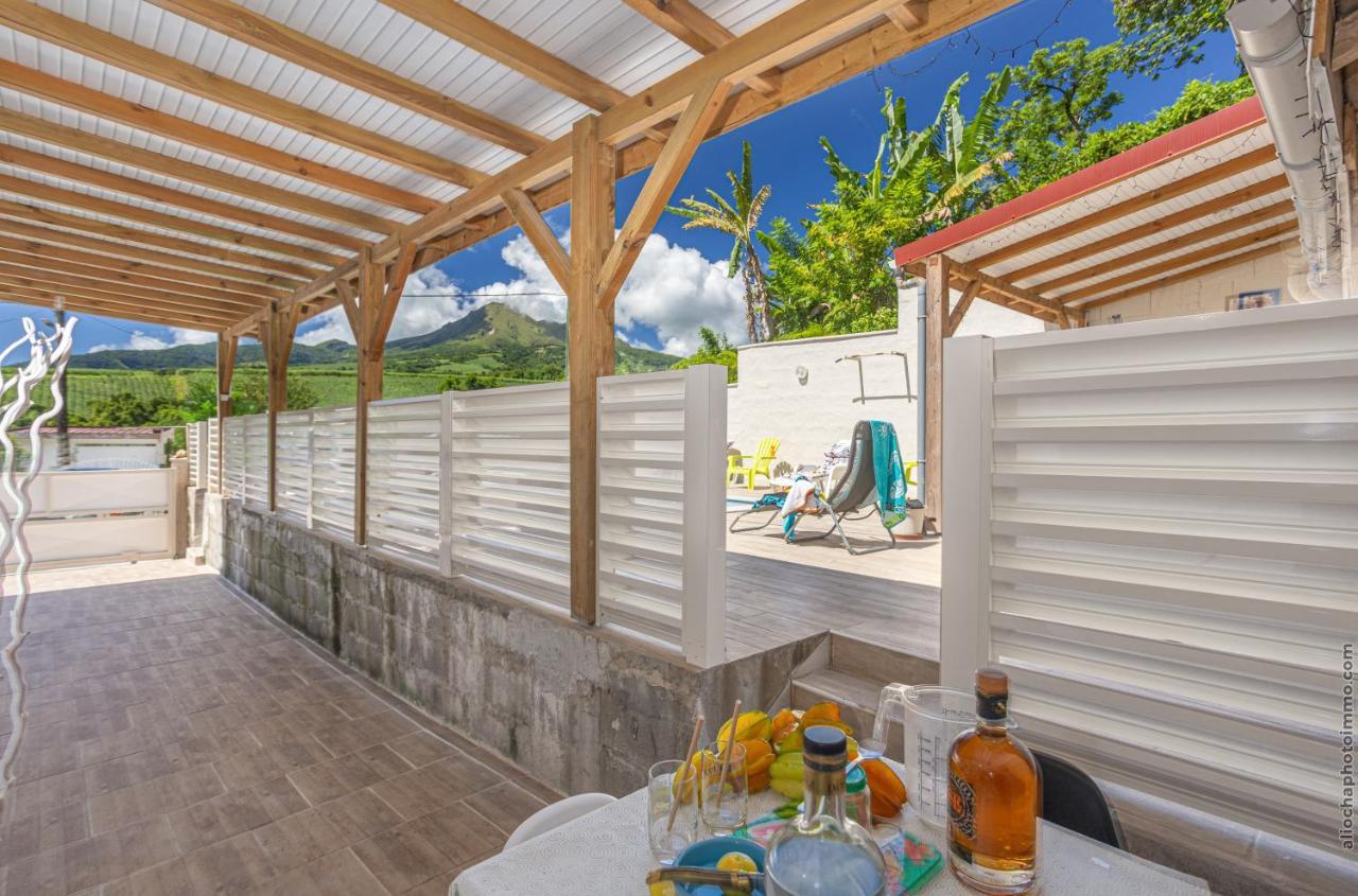 Ferienwohnung Heliconia - Appt Avec Piscine Partagee Saint-Pierre Exterior foto